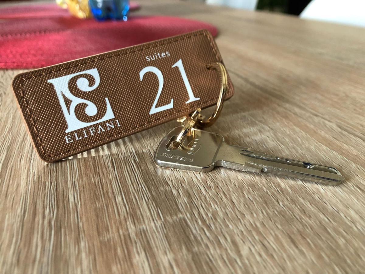 Suites Elifani Трані Екстер'єр фото